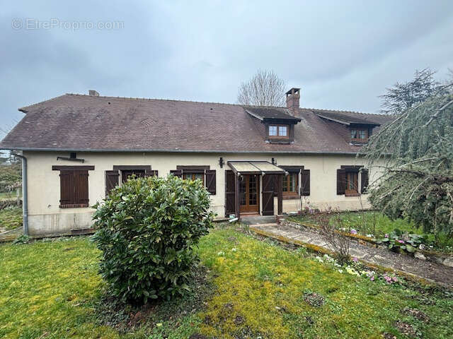 Maison à BRETEUIL