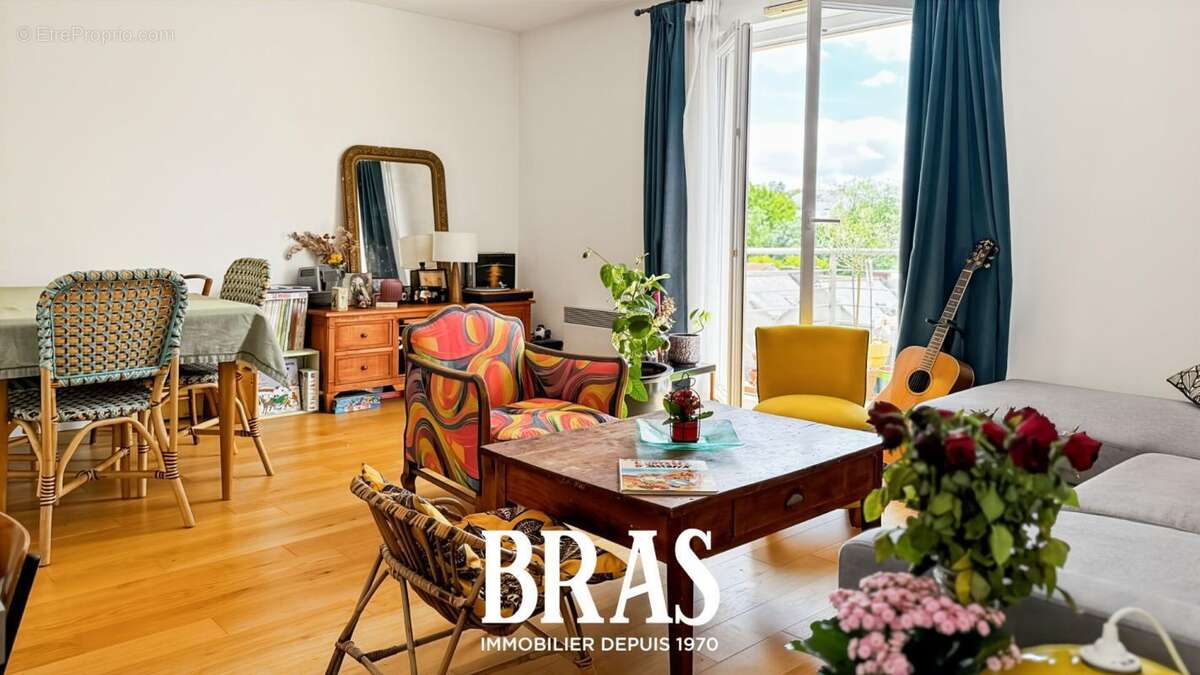 Appartement à REZE