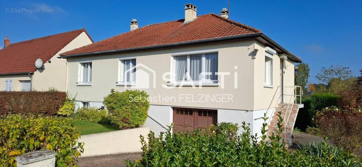Photo 1 - Maison à CLACY-ET-THIERRET