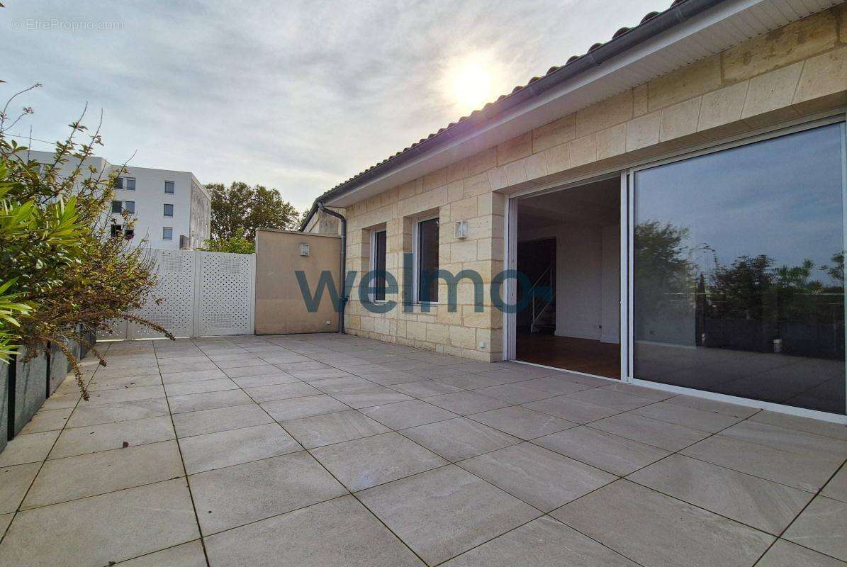 Appartement à BORDEAUX