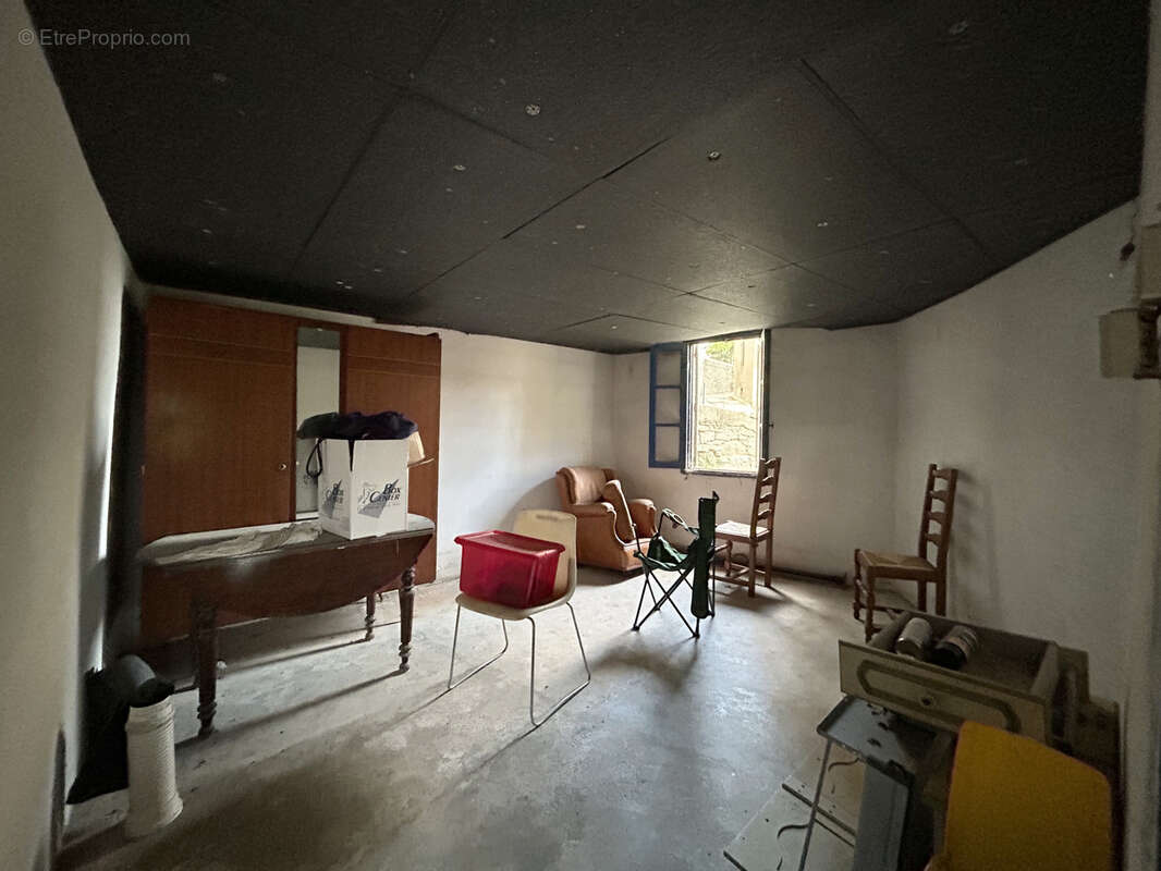 Maison à MONTBRUN-DES-CORBIERES