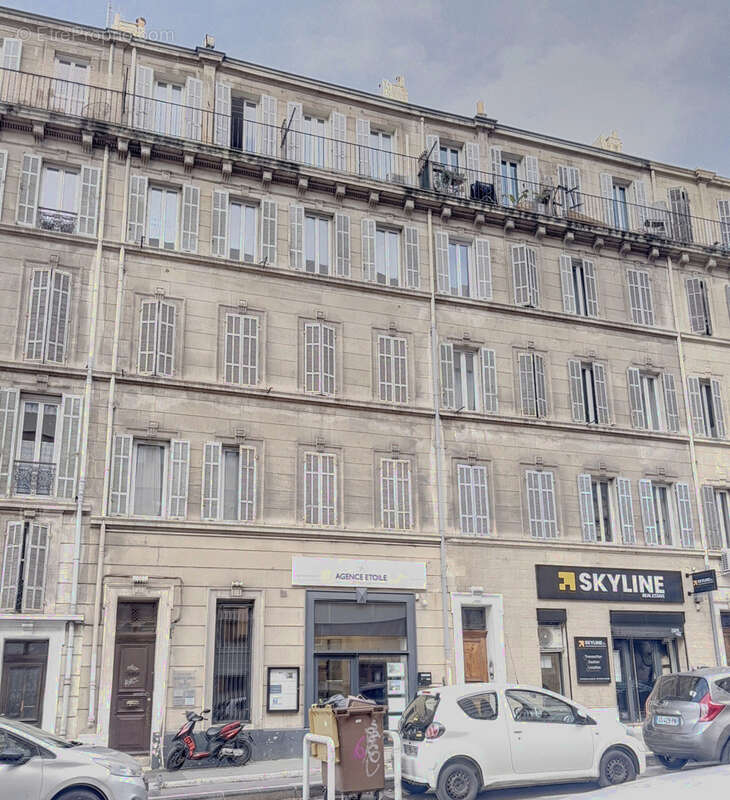 Appartement à MARSEILLE-6E