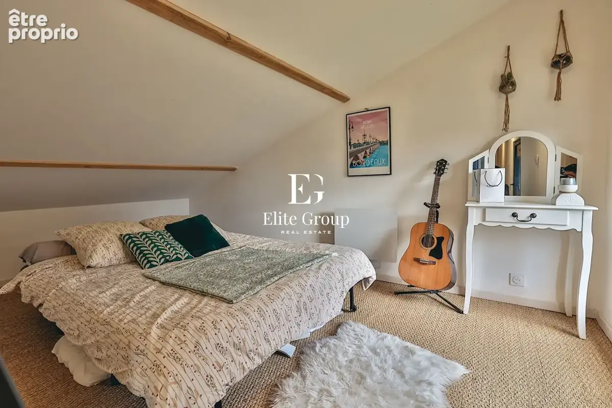 À vendre très belle maison en pierre à val de cognac - 5 pièces - 110 m2 - photo 14