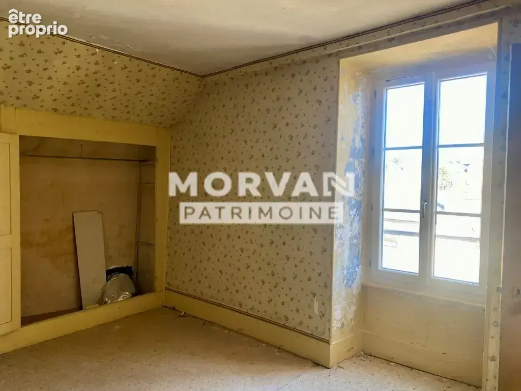 Centre bourg - maison de famille 153 m2 - cour et garage 151000 € - photo 14
