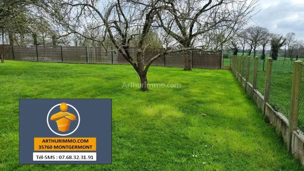 Terrain à LA CHAPELLE-DES-FOUGERETZ