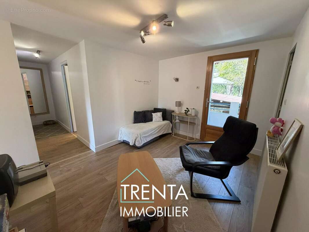 Maison à SAINT-JEAN-DE-MOIRANS