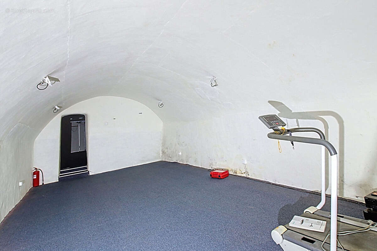 Commerce à TRANS-EN-PROVENCE