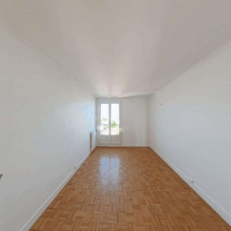 Appartement à MAISONS-ALFORT