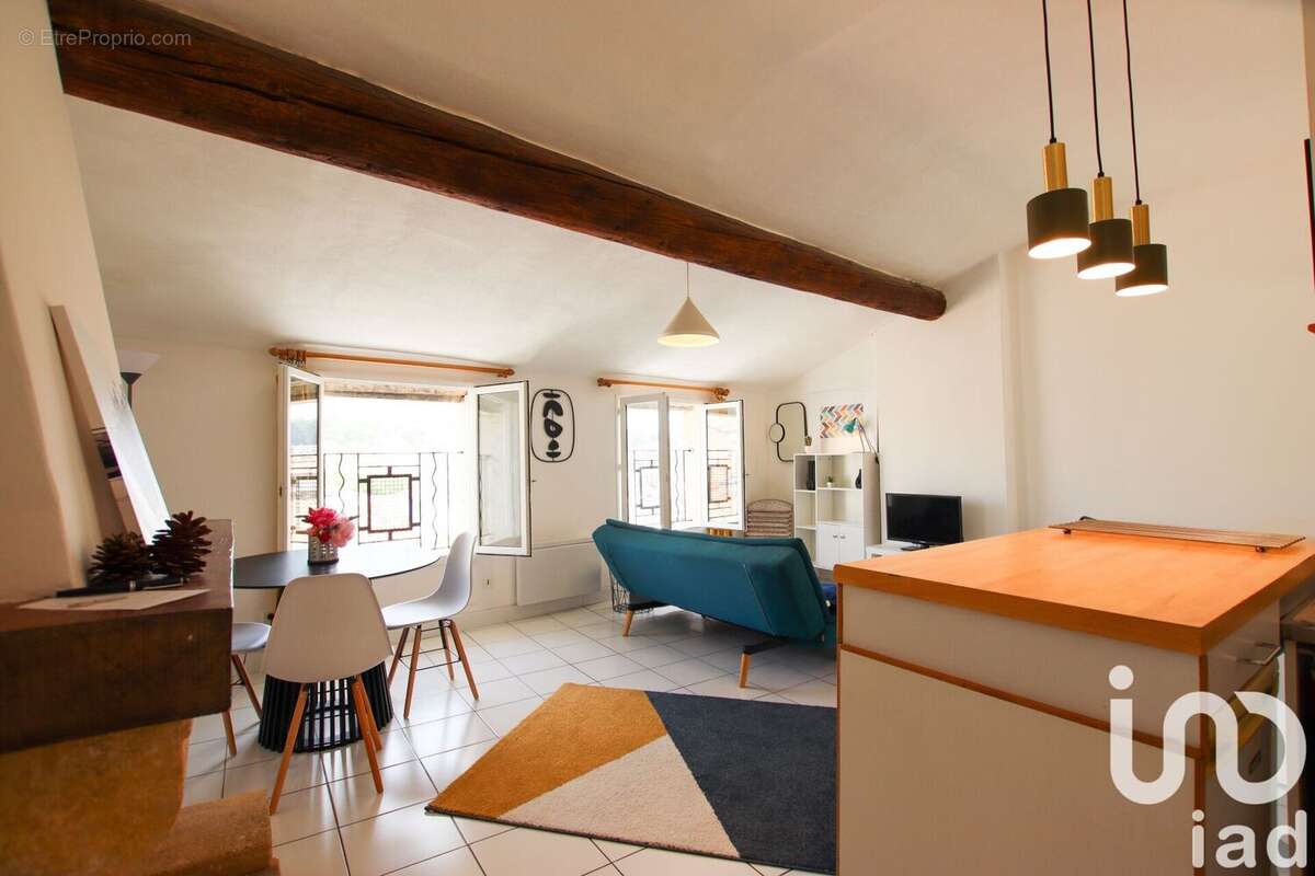 Photo 2 - Appartement à NIMES