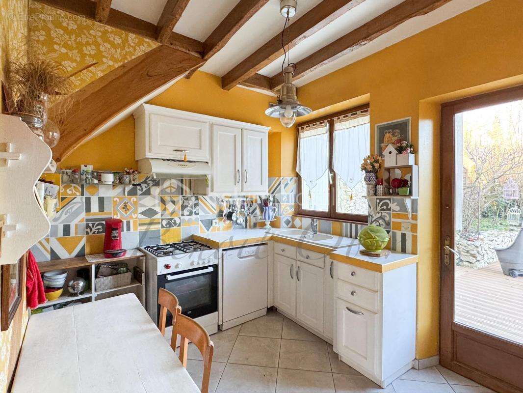 Maison à JOUY-SUR-MORIN