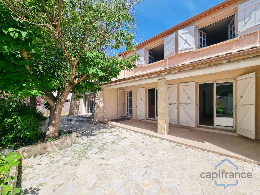 Maison à RESTINCLIERES