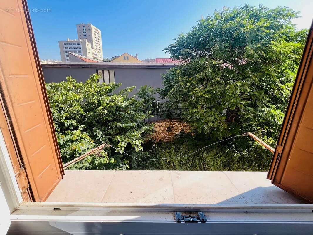 Appartement à MARSEILLE-14E