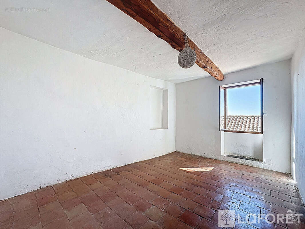 Roquebrune Cap Martin- 2  pièces 45m² avec beau potentiel - photo 7