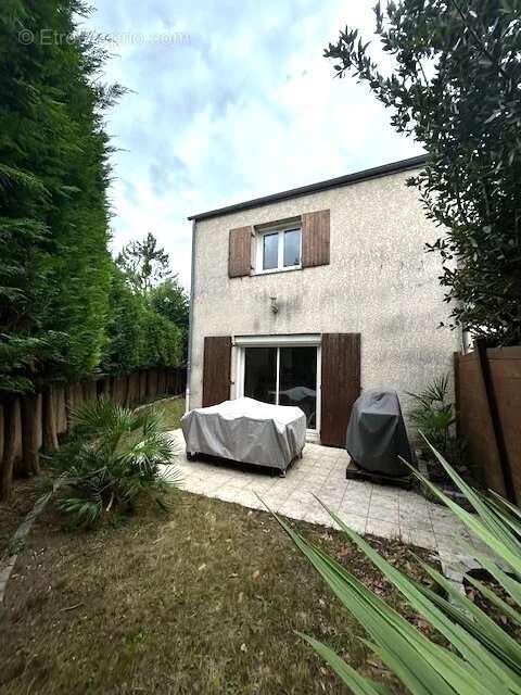 Maison à BRIE-COMTE-ROBERT