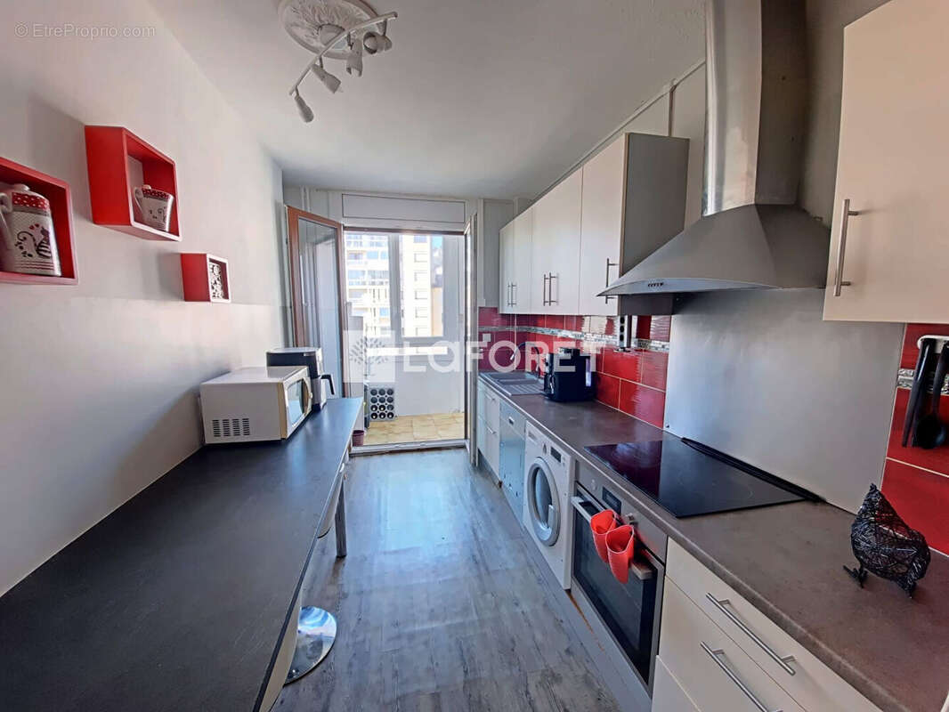 Appartement à SAINT-ETIENNE