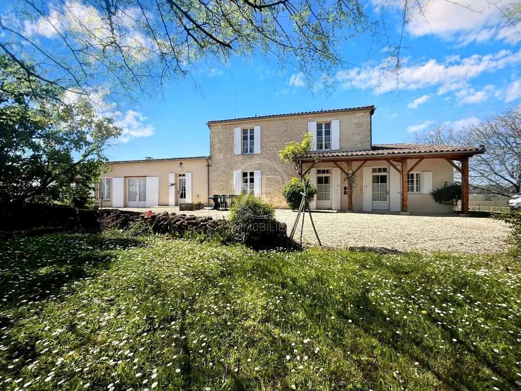 Maison à BLASIMON