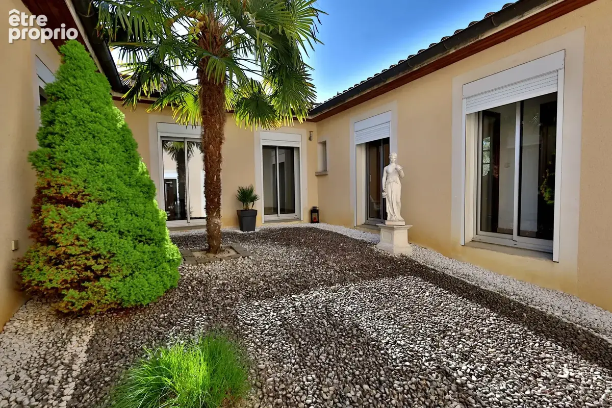 Maison Type T8 - 278m2 habitables - Terrain 1614m2 - Piscine - photo 12