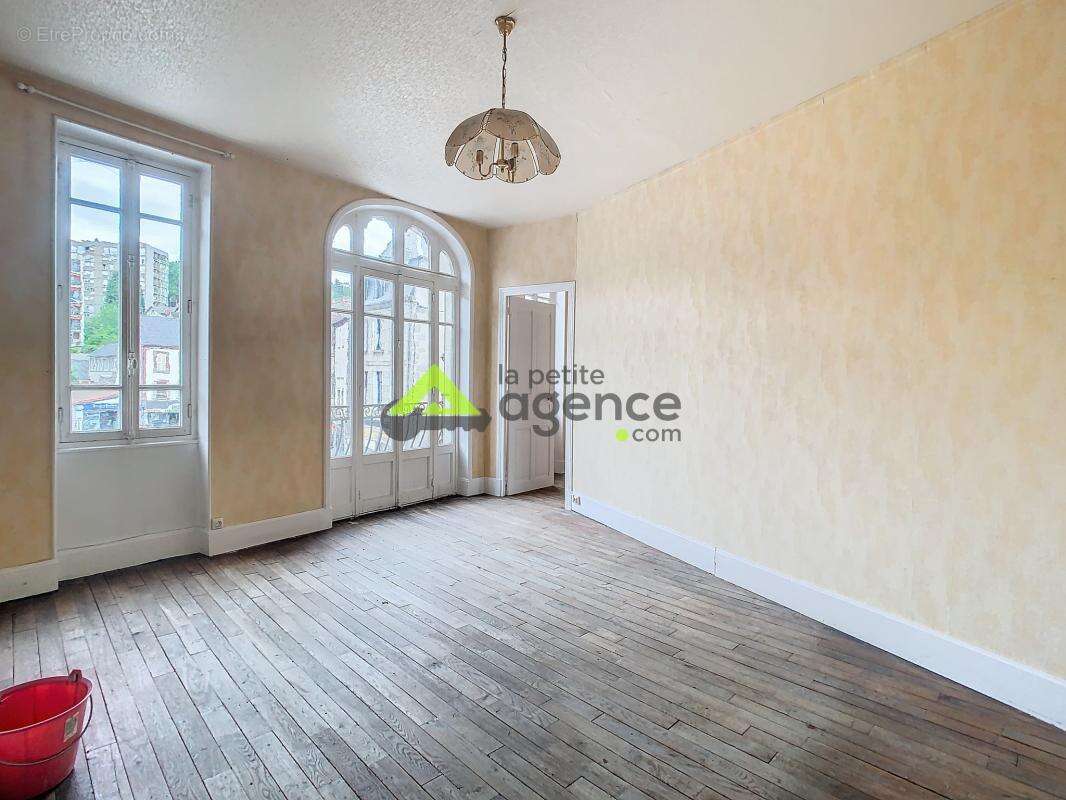 Appartement à AUBUSSON