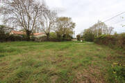 Terrain à BESSINES