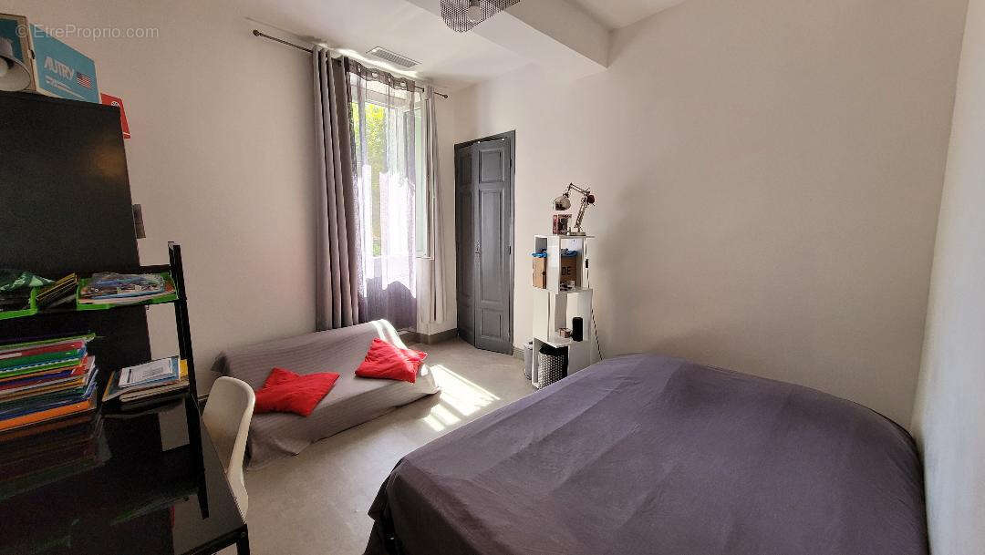 Maison à JONQUIERES