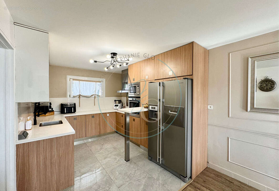 Appartement à COGOLIN