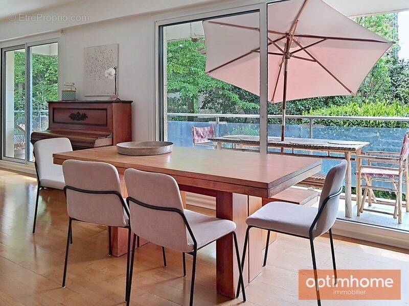 Appartement à GARCHES