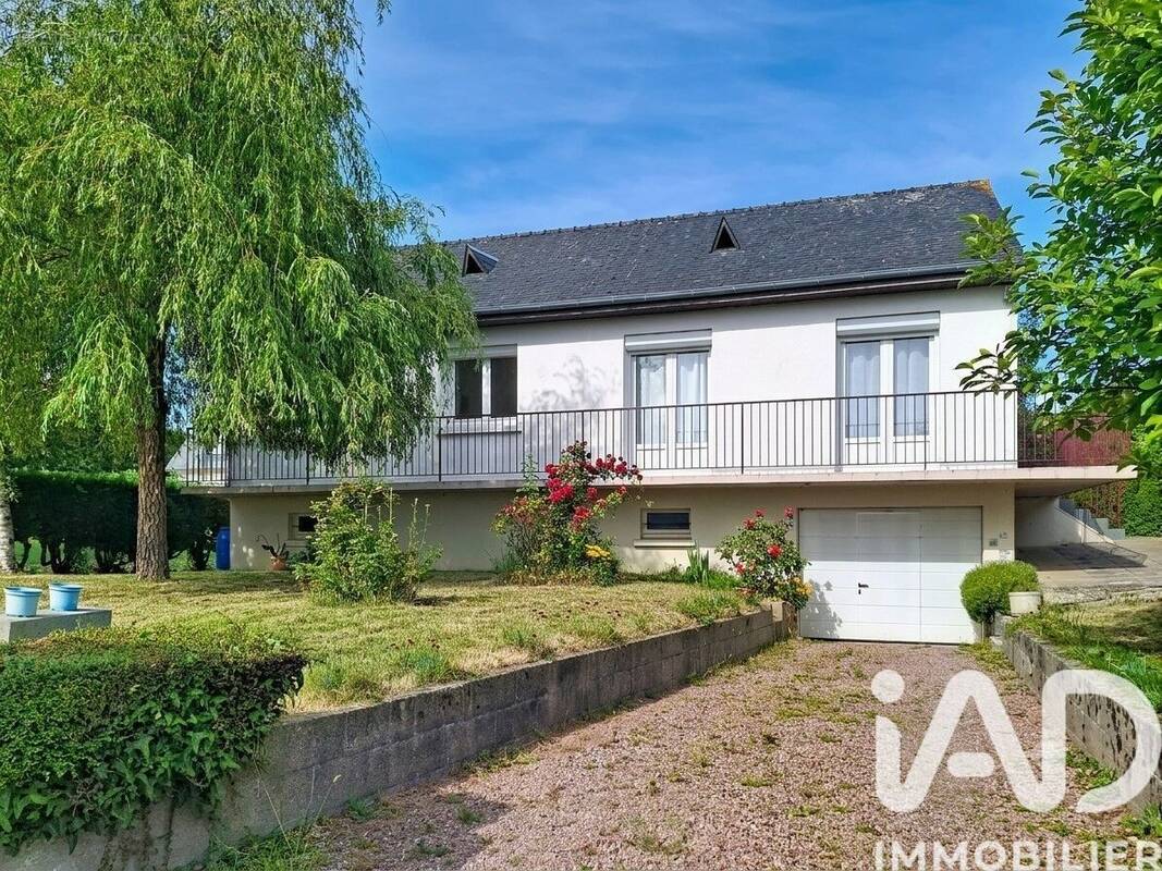 Maison 85 m² à Pleugueneuc  - photo 1