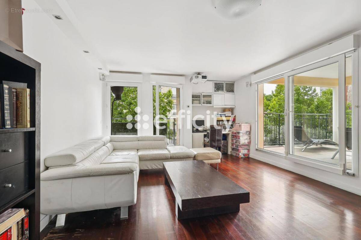 Appartement à MONTROUGE