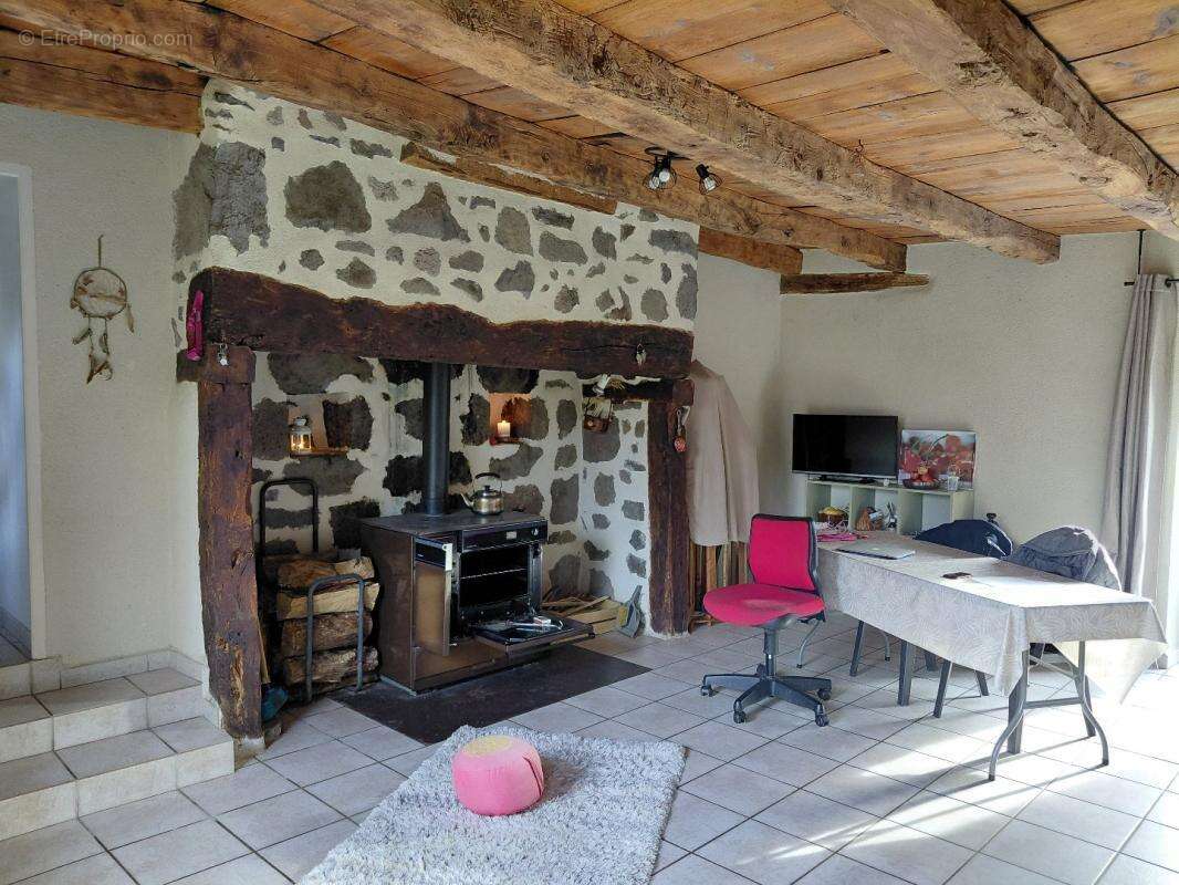 Maison à ANGLARDS-DE-SALERS