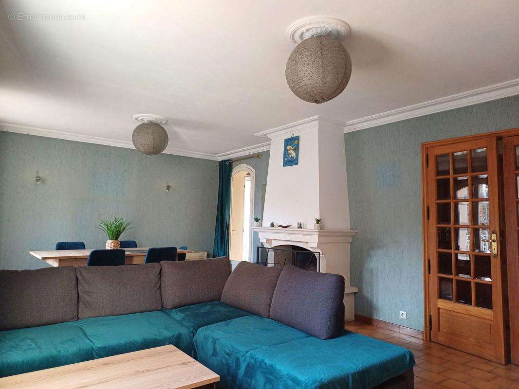 Maison à SAINT-GENIS-DES-FONTAINES