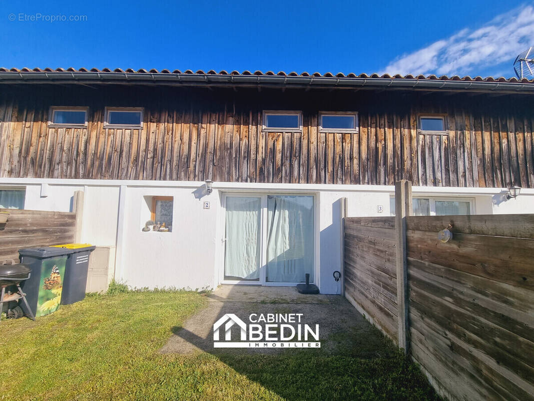 Appartement à LE PORGE