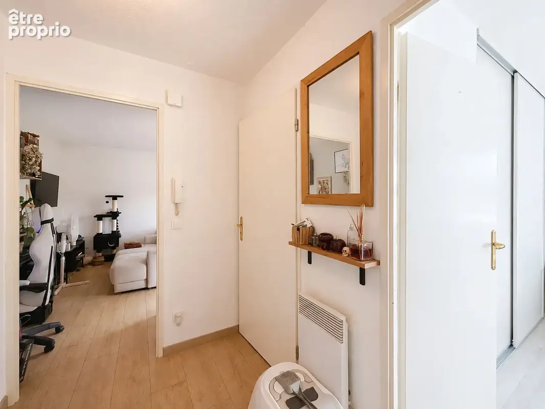 Appartement à vendre 2 pièces VILLE LA GRAND (74),Parking, Gardien, Proximité, Frontière, Gare - photo 5