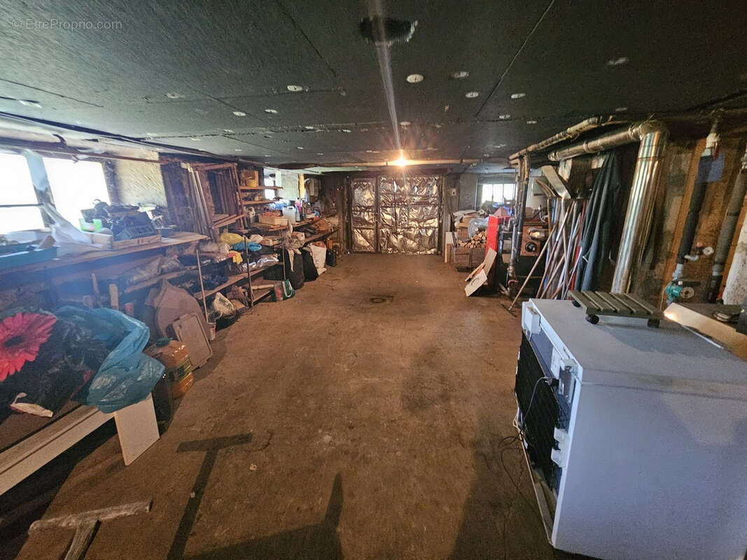 Maison de campagne en pierre avec hangar et terrain de 3500 m2 - photo 13