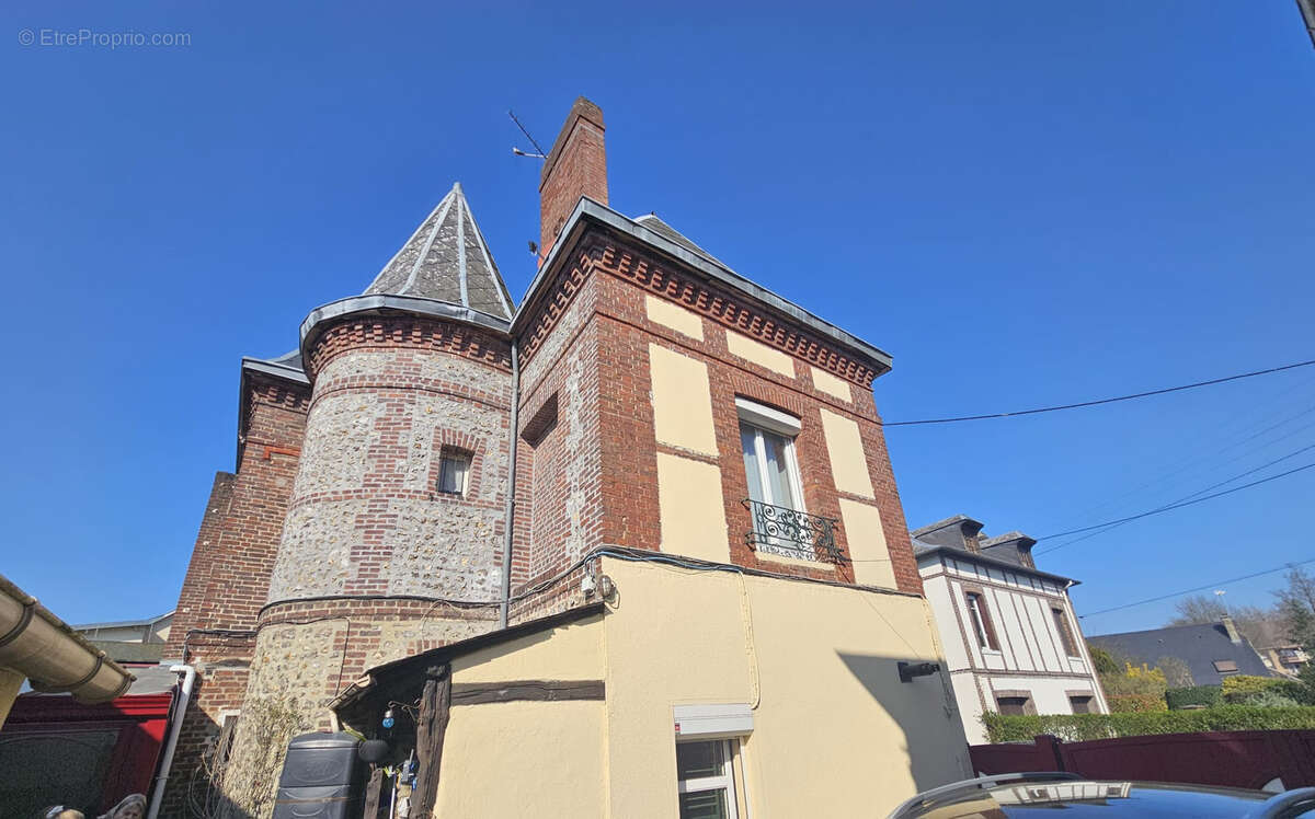 Maison à LE HOULME