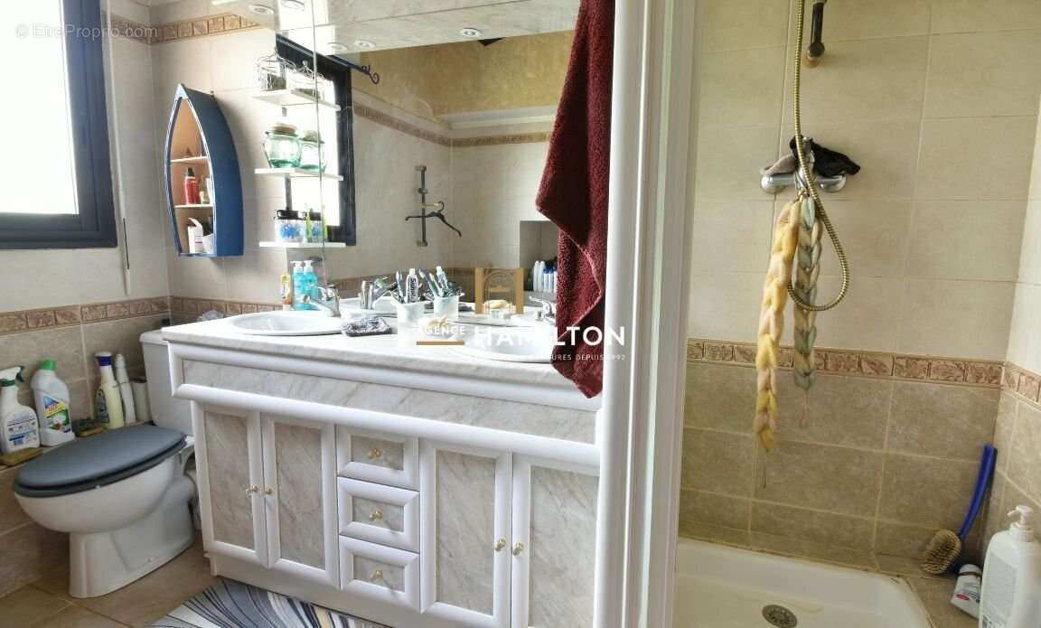 Villa non-mitoyenne de type t6 avec vues, terrasses, piscine et garages - photo 14