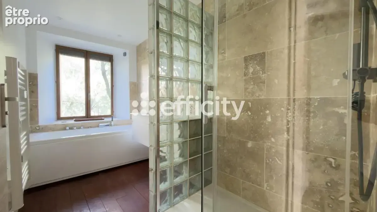 Appartement rénové - photo 13