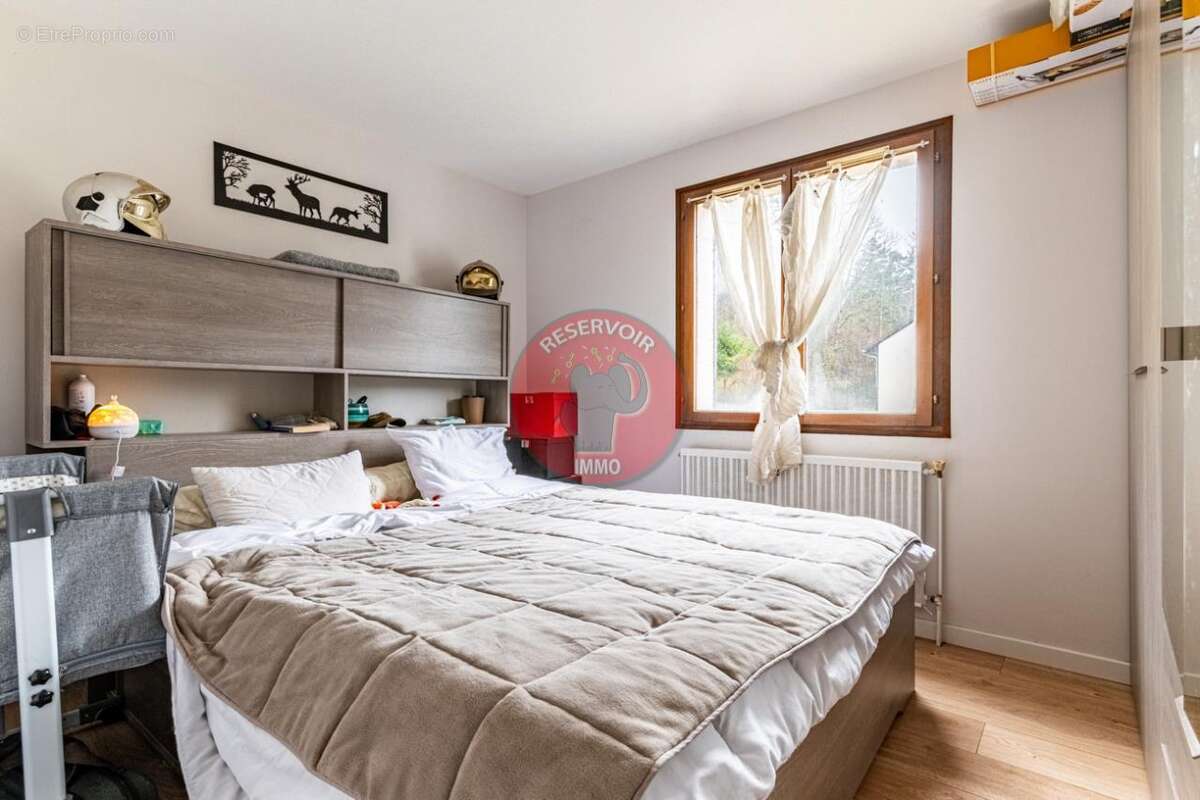 Maison à VEUVEY-SUR-OUCHE