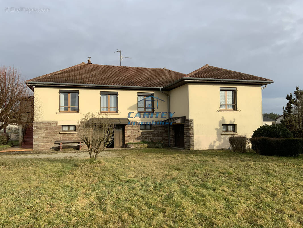 Maison à MAGNY-VERNOIS