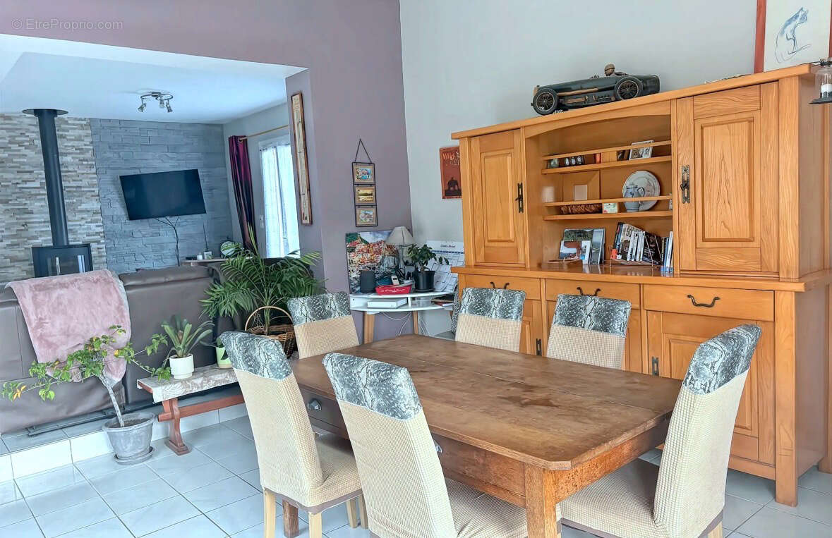 Maison à BOUGUENAIS