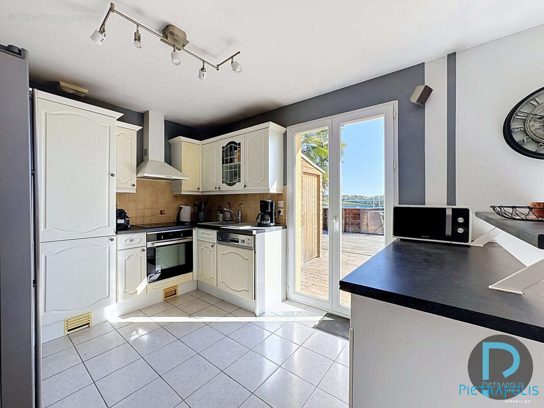 Maison 150 m² à Quincie-En-Beaujolais  - photo 9