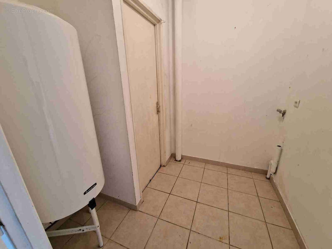 Maison à SAINT-MARTIN-LACAUSSADE