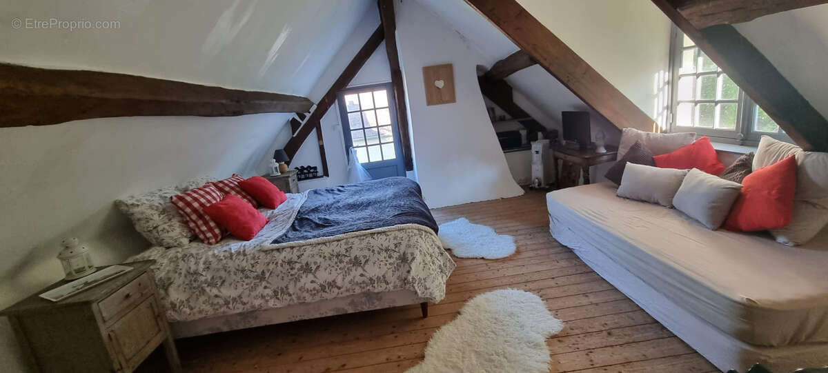 Maison à HOUDAN