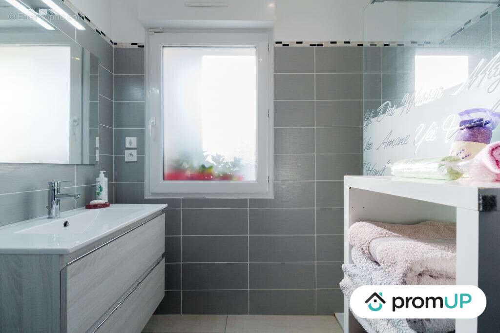 Maison à ROUSSILLON