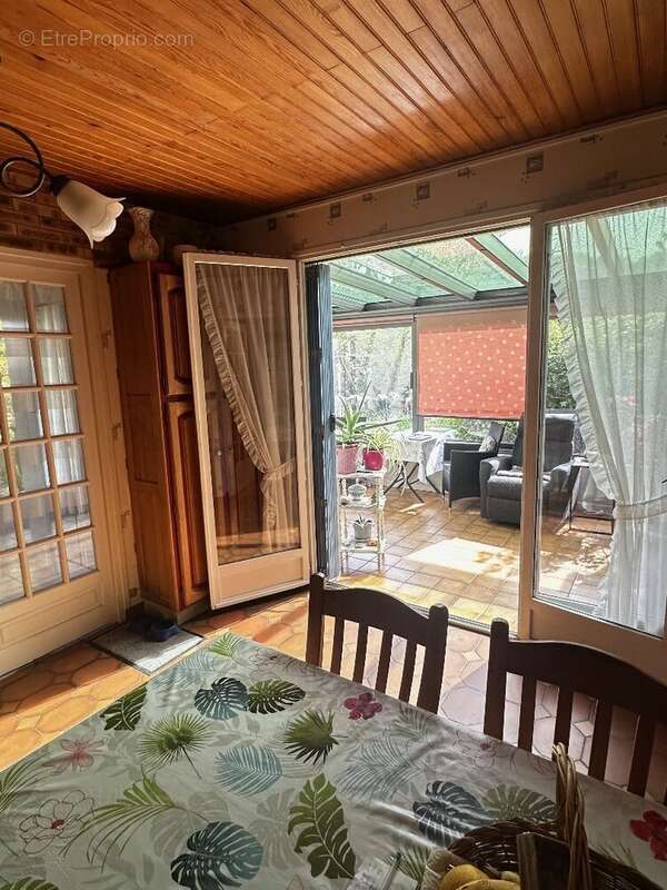 Maison à BUC