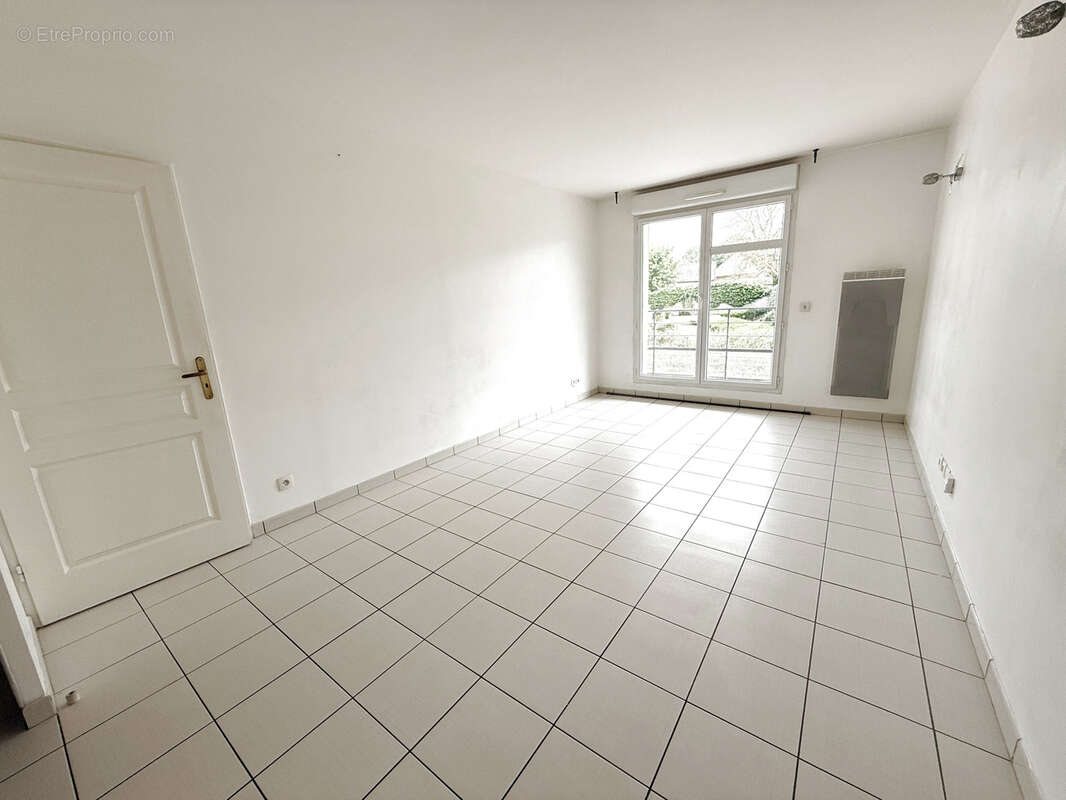 Appartement à SURVILLIERS