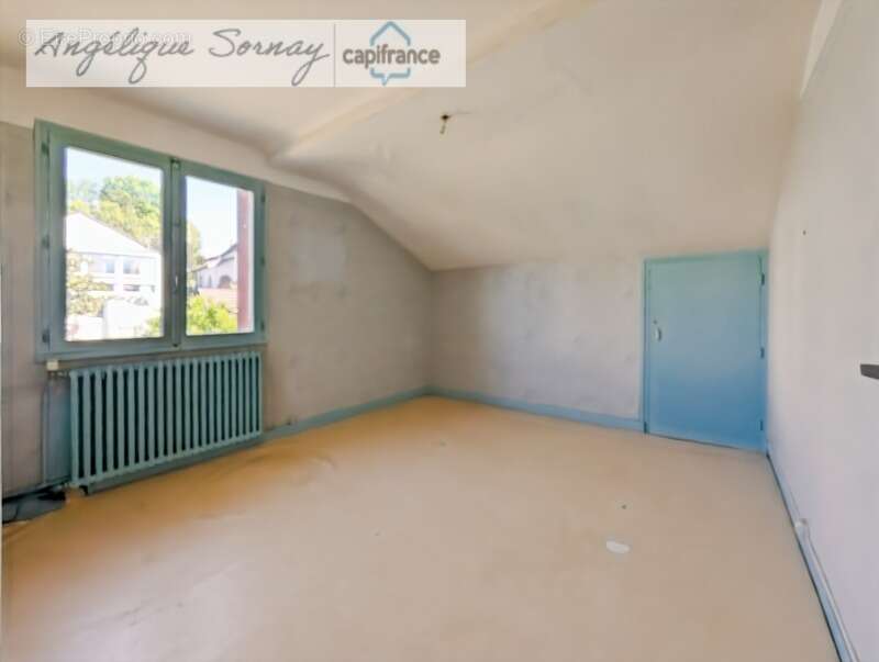 Maison à LONS-LE-SAUNIER