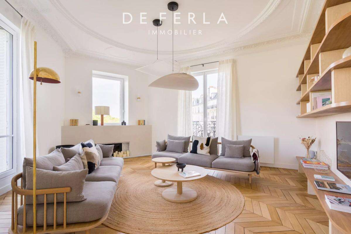 Appartement à PARIS-11E