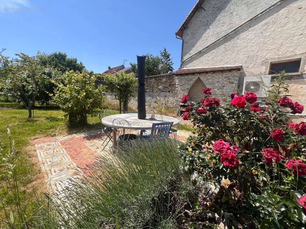 Ref 2230 - Maison en pierre, 6 chambres, verranda et sous-sol. - photo 19