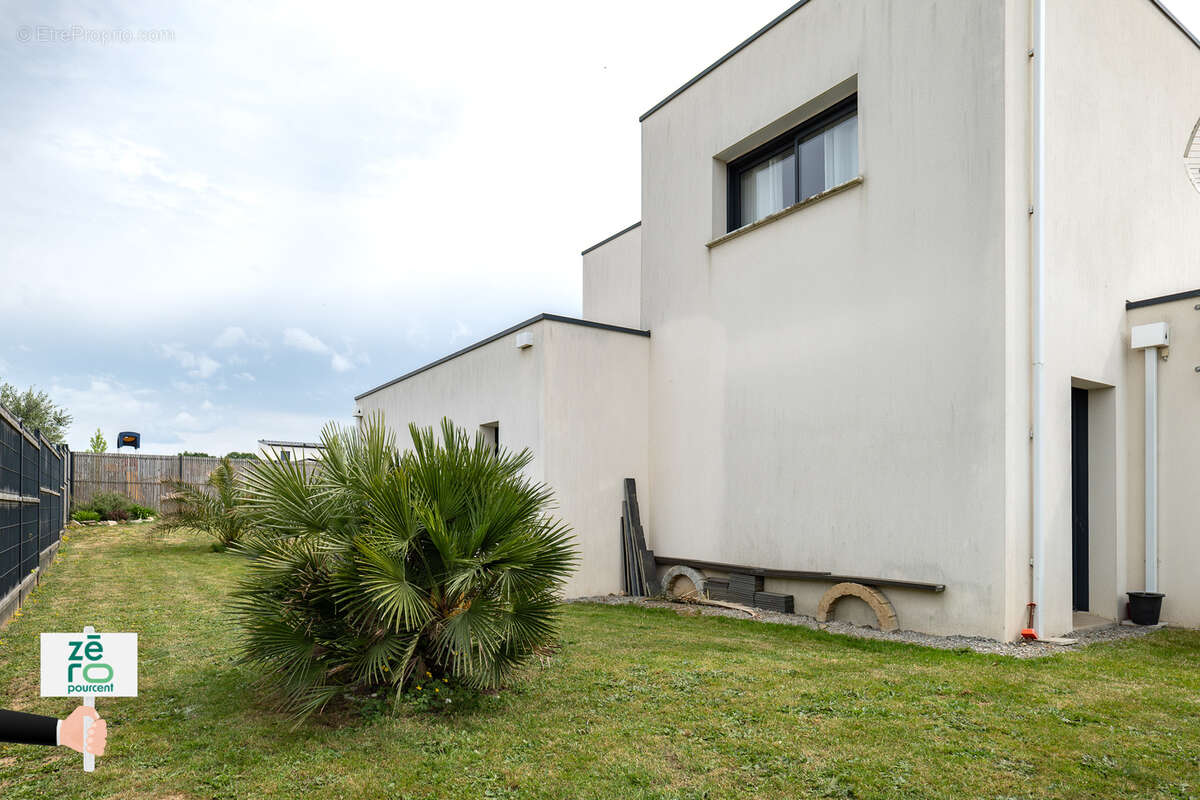 Maison à LES HERBIERS