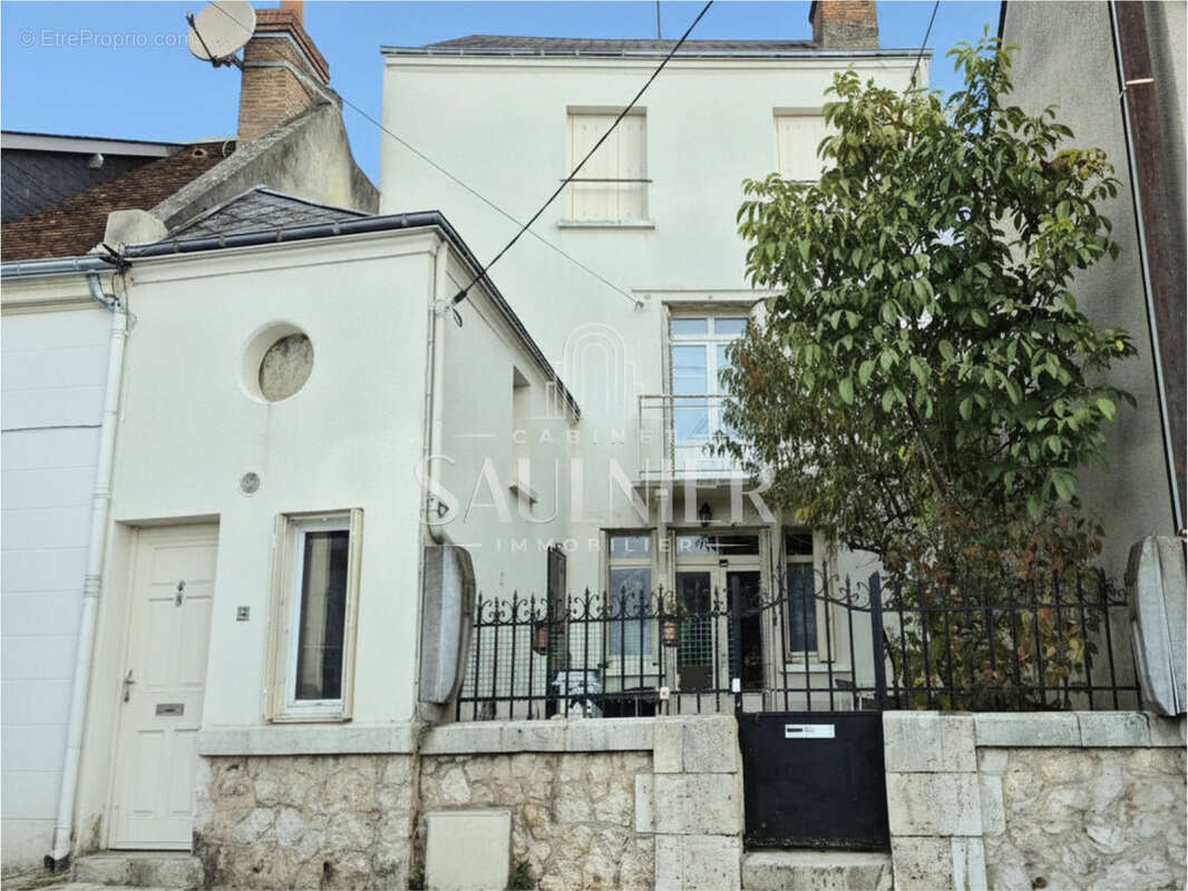 Appartement à MONTRICHARD